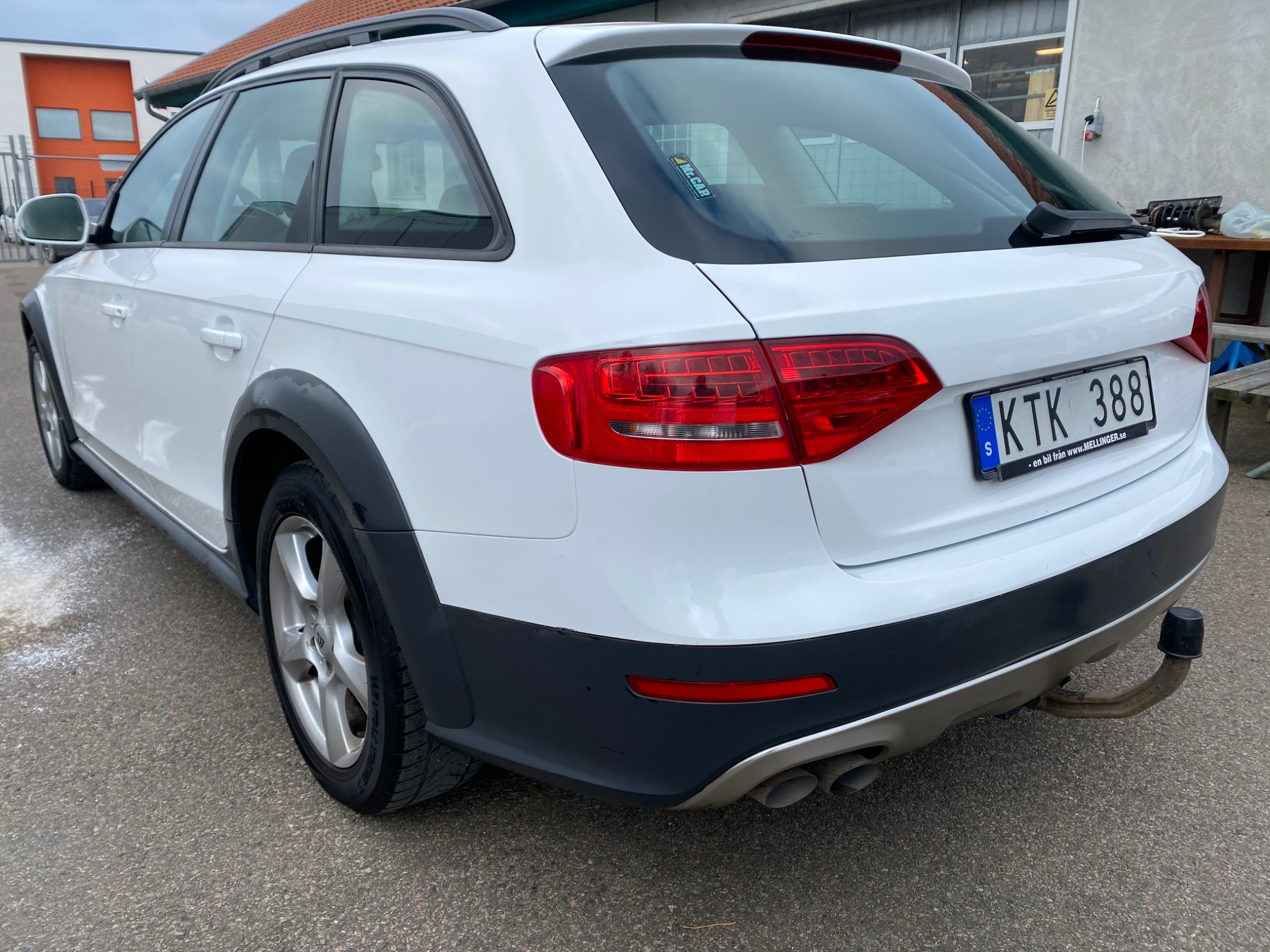 Audi A4 2011, bild 2/41