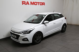 Halvkombi Hyundai i20 1 av 24