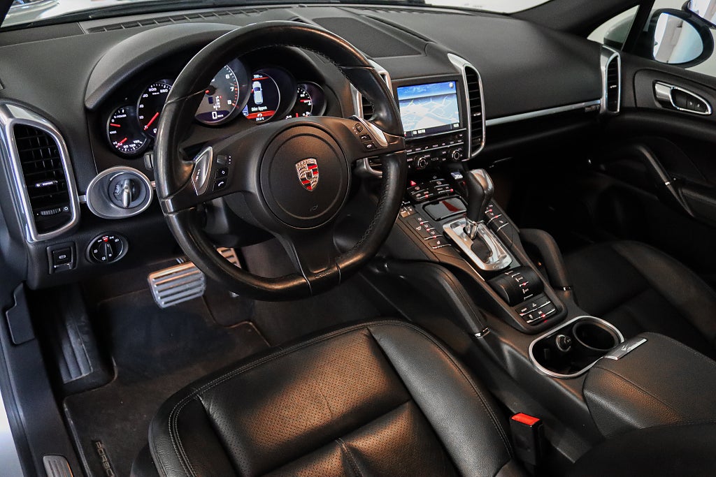 Porsche Cayenne S Hybrid Bose Navi Drag B-Kam 20" RS-Spyder