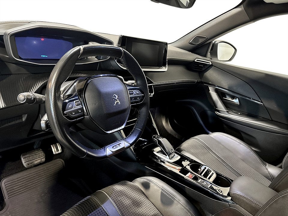 Bild på Peugeot 2008 GT-Line 1.2 PT 130hk Aut - B-KAMERA, DRAG