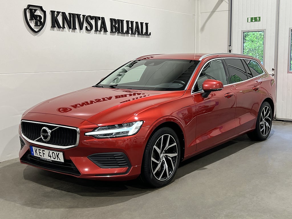 Volvo V60 Recharge T6 AWD Advanced Edition Moms Värmare 340hk
