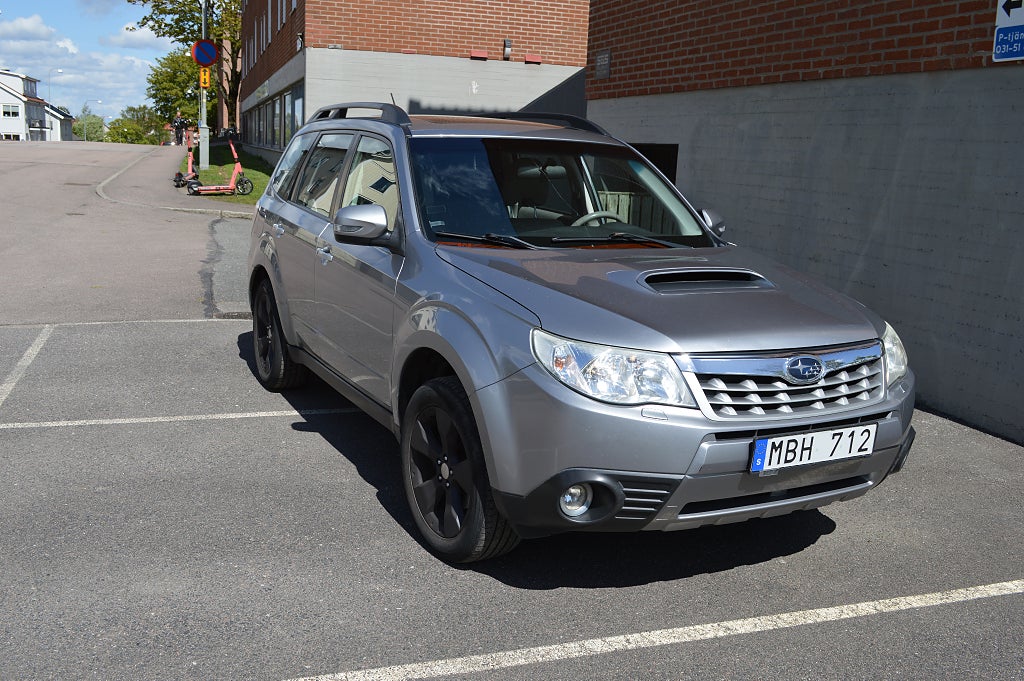 Subaru Forester 2.0 4WD Panorama Drag mm