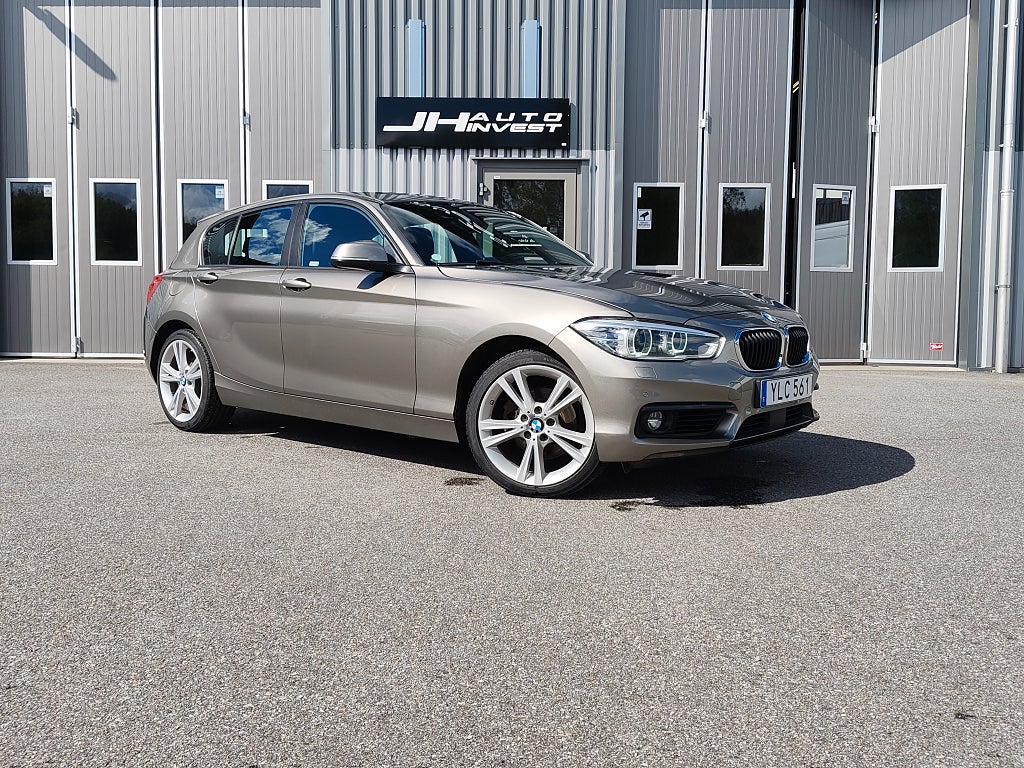 BMW 120D 190Hk xDrive Hifi Ljud Navi Adaptiv Farthållare Läder