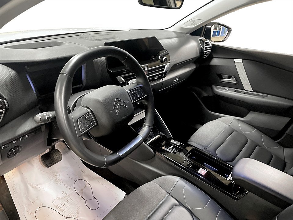 Bild på Citroën C4 X Shine 1.2 PT 130hk Aut - B-KAMERA, RATTVÄRME