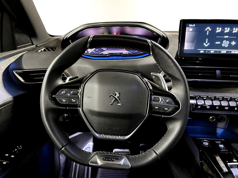 Bild på Peugeot 3008 GT 1.2 PT 130hk Aut B-KAMERA CARPLAY NAVI