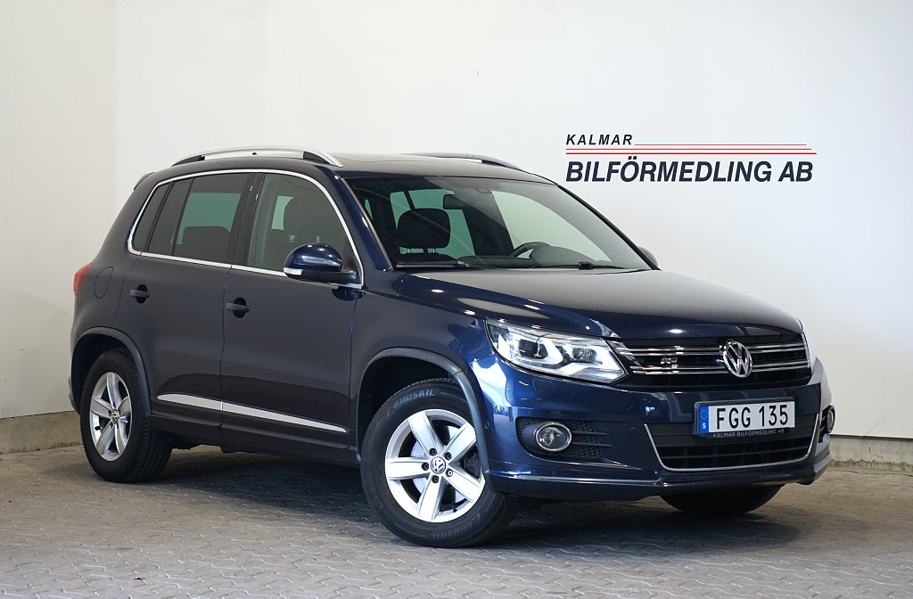 Volkswagen Tiguan 2.0 TDI 4M Automat R-line Värmare Panorama Drag 177hk