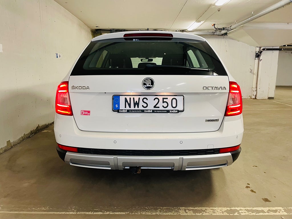 Skoda Octavia Scout 2017 - miniatyr 8