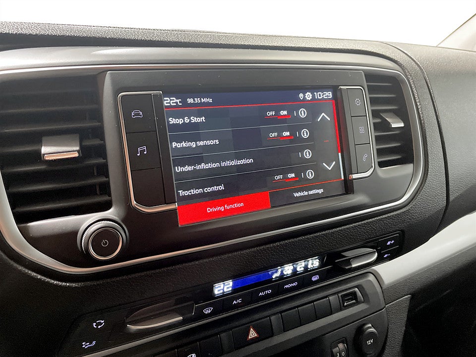 Bild på Citroën Jumpy Bus Pre 2.0 BHDi 145hk Aut L3 DRAG WEBASTO B-KAMERA