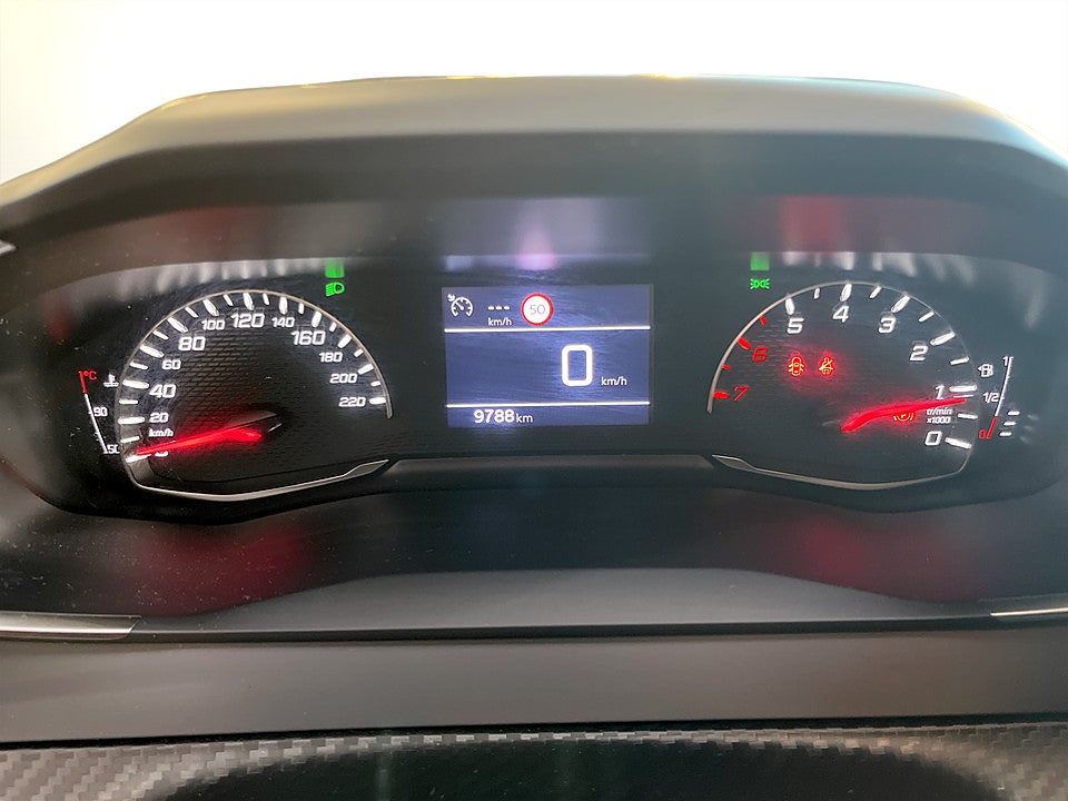 Bild på Peugeot 208 Active 1.2 PT 75hk - CARPLAY, BACKSENSORER