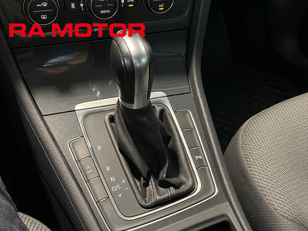 Volkswagen Golf SC 1.6 TDI 116hk | D-värm | Backkamera | Adaptiv-Fart 2019
