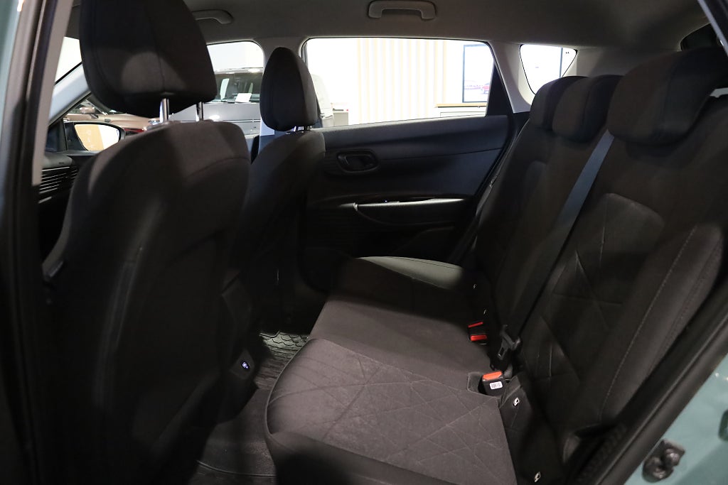 Hyundai Bayon 1.0 T-GDI AUT Essential M-Värme Kamera CarPlay Leasbar 2023
