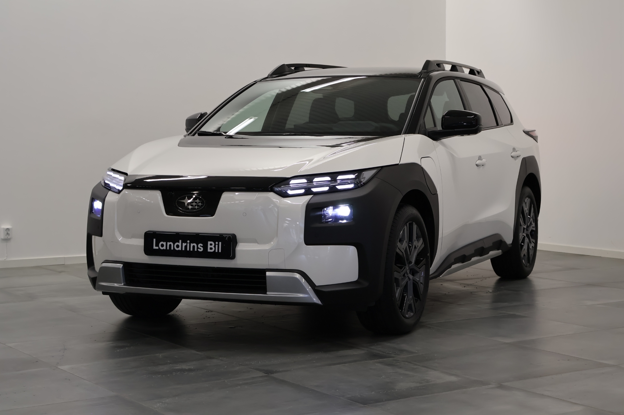 Subaru E-Outback AWD 10 års garanti 2026, bild 2/10