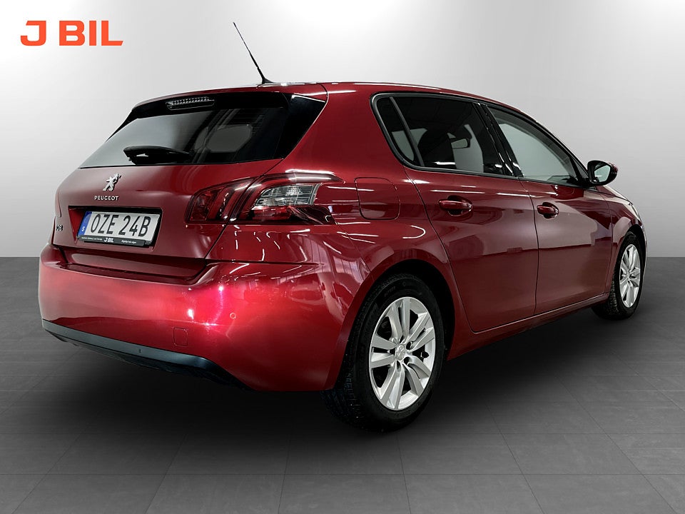 Bild på Peugeot 308 5D Active 1.2 PT 131hk CARPLAY BACKSENSORER