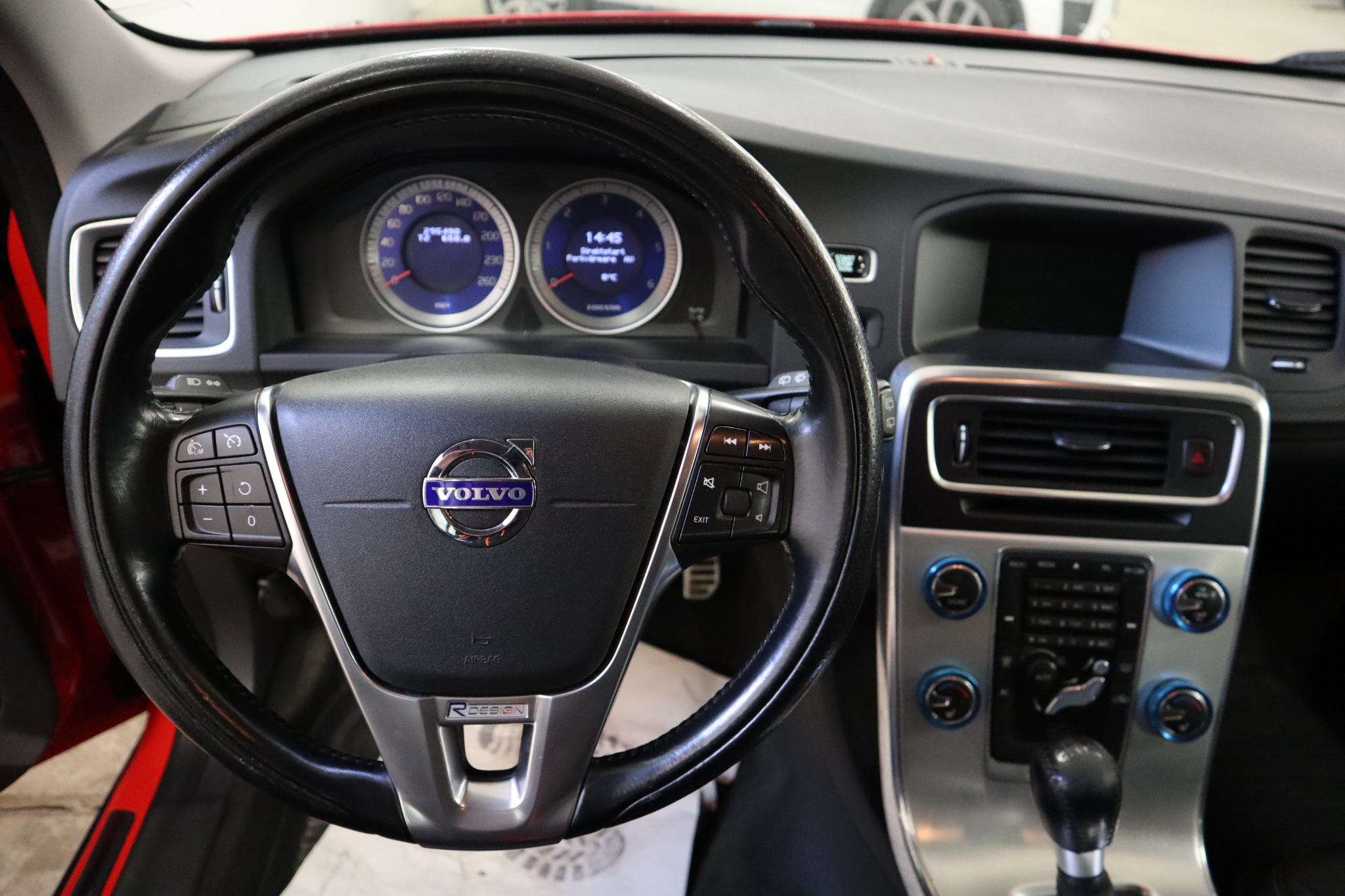 Volvo V60 D3 R-Design 2012, bild 7/39