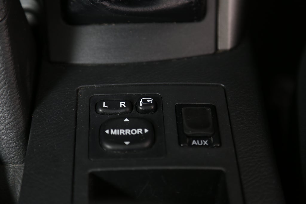 Toyota RAV4 2,0 VVT-i 158hk Business 4x4 Nybesikt Extraljus Drag 2012