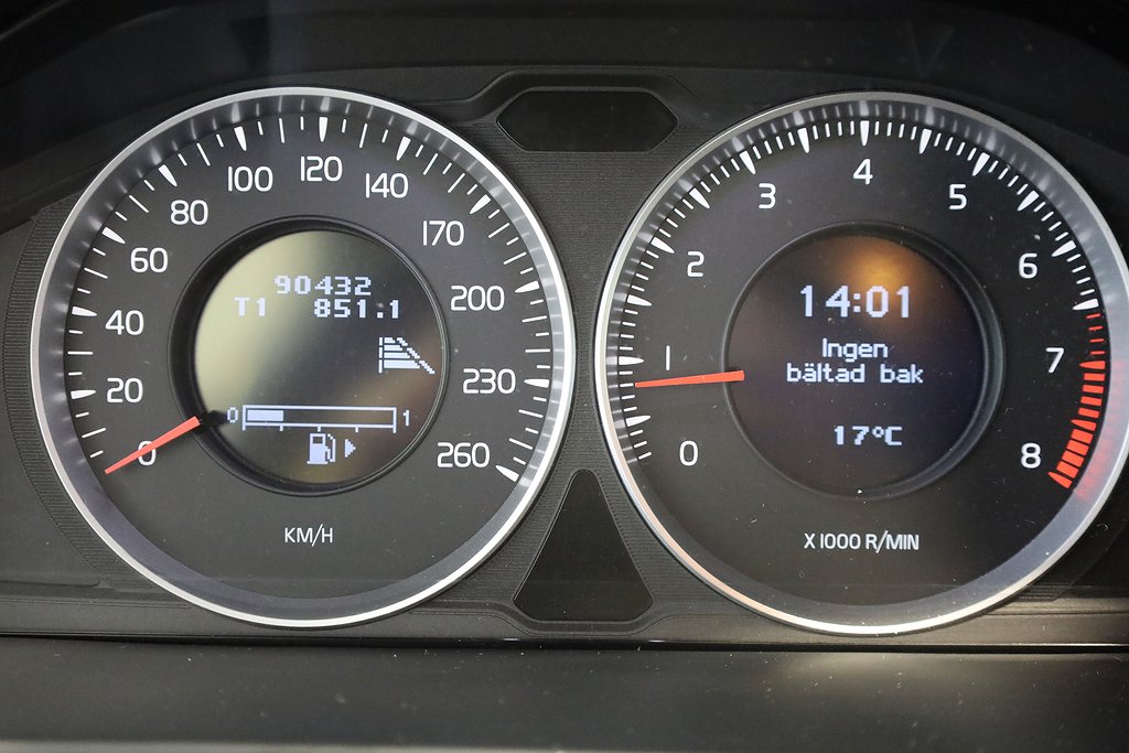 Volvo S60 T4F 180Hk Momentum Navi VOC PDC K-remsbytt 2013