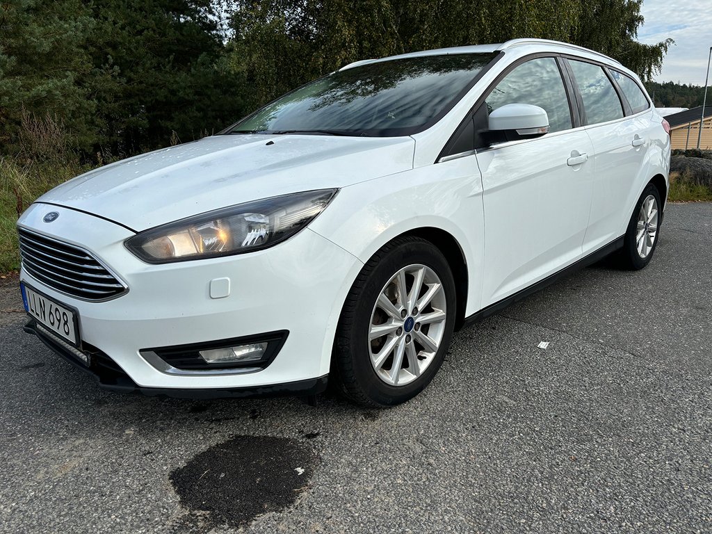 Ford Focus Titanium 1.5TDCi 120Hk Automat 1Ägare VAT/MOMS