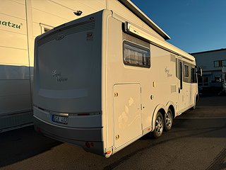 Husbil-integrerad LMC Grand Explorer I800 AUT 180HK 27 av 27