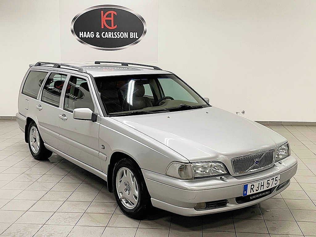 Volvo V70 2,4