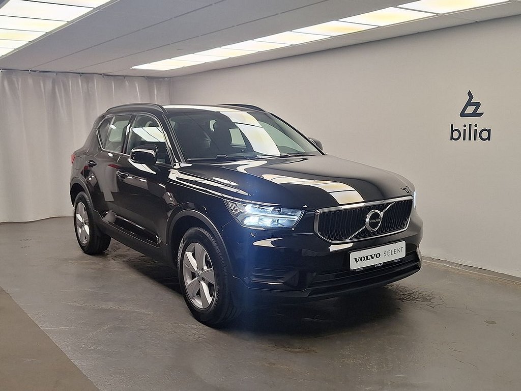 Volvo XC40 T2 FWD Momentum Core