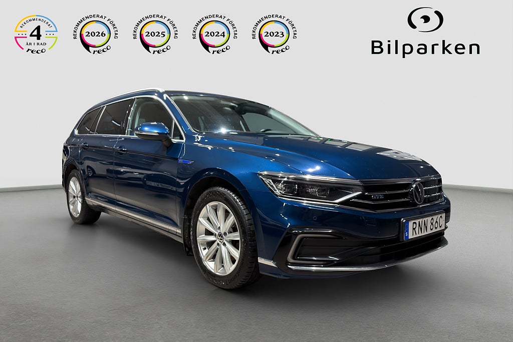 Volkswagen Passat Sportscombi GTE | Cockpit | Navi | Dragkrok | Rattvärme