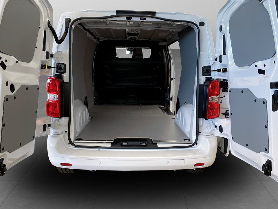 Bild på Citroën Jumpy Business 145hk Aut L2 - Edition Värmare & Dragkrok 