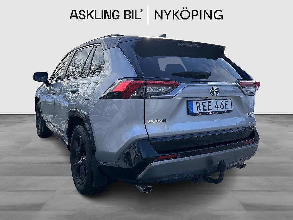 Toyota RAV4 2021 - miniatyr 2