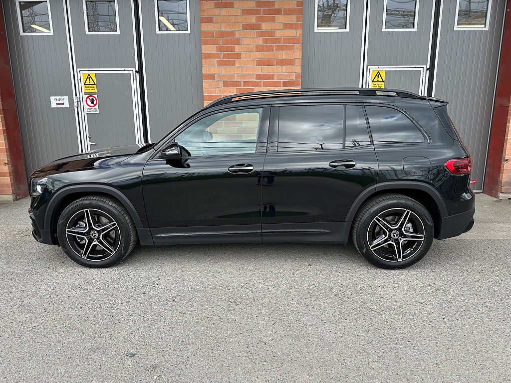 Mercedes-Benz GLB 220 d 4MATIC, AMG, Premium, Drag, Värmare, Nightpack