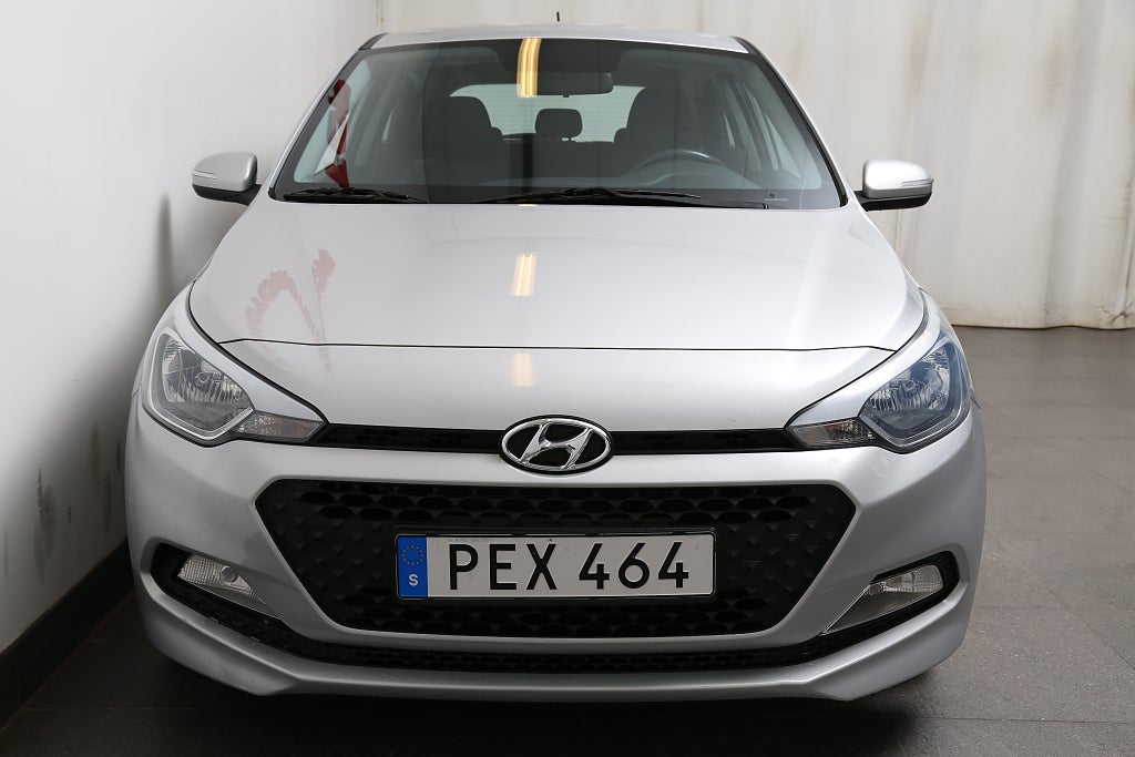 Hyundai i20 1,4 101hk Premium Aut 5D Bluetooh 2017