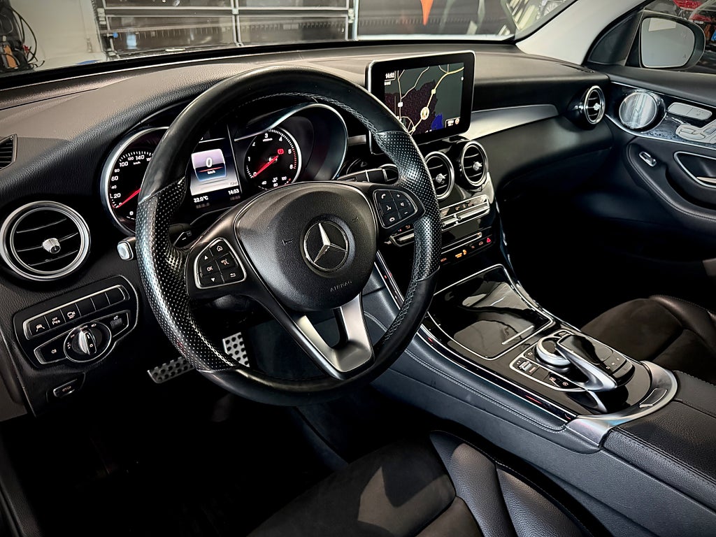 Mercedes-Benz GLC 350 d Coupé 4MATIC AMG Värmare Drag 258hk - bild 26