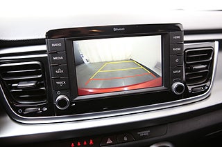 Halvkombi Kia Rio 10 av 15