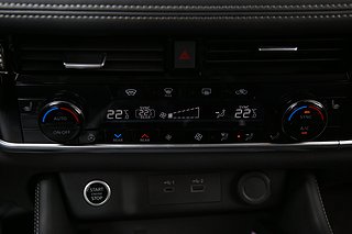 SUV Nissan X-Trail 23 av 27