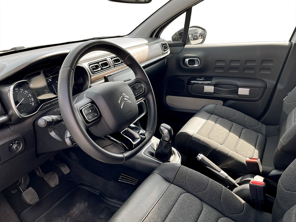 Bild på Citroën C3 Shine 1.2 PT 83hk CARPLAY BACKSENSORER