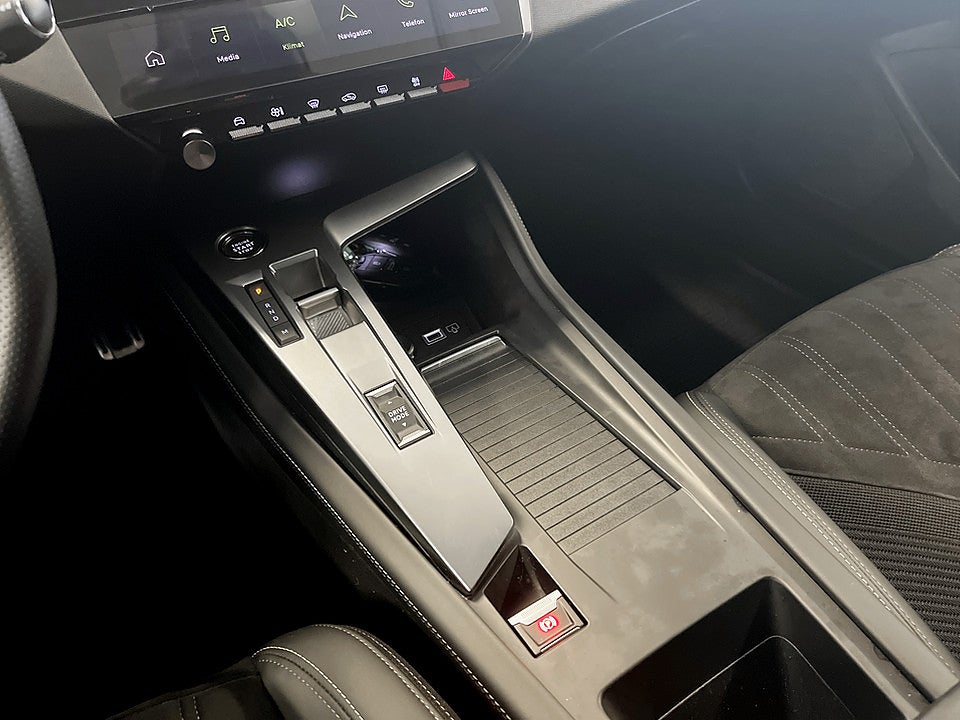 Bild på Peugeot 308 5D GT 1.2 PT 130hk Aut B-KAMERA CARPLAY