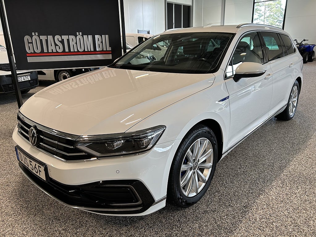 Volkswagen Passat GTE /Cockpit,IQ,Värmare,Drag,mm