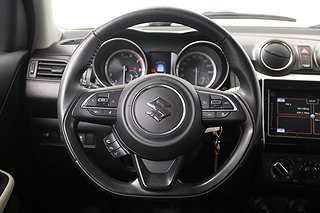 Halvkombi Suzuki Swift 12 av 21