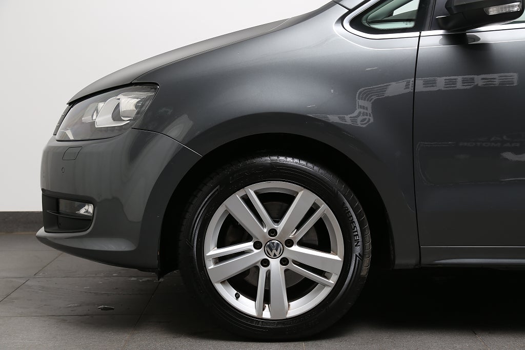 Volkswagen Sharan 2,0 TDI 150hk Premium Aut Panorama 7-sits Värmare Drag