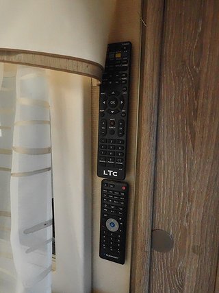 Husbil-integrerad Kabe TM I 910 GB 20 av 23