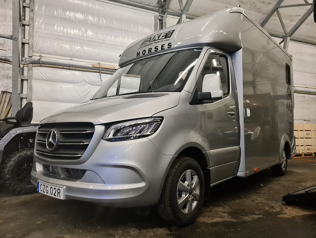 GAR Faxe B-kortbil , Mercededes. Fynda vår visningsbil!