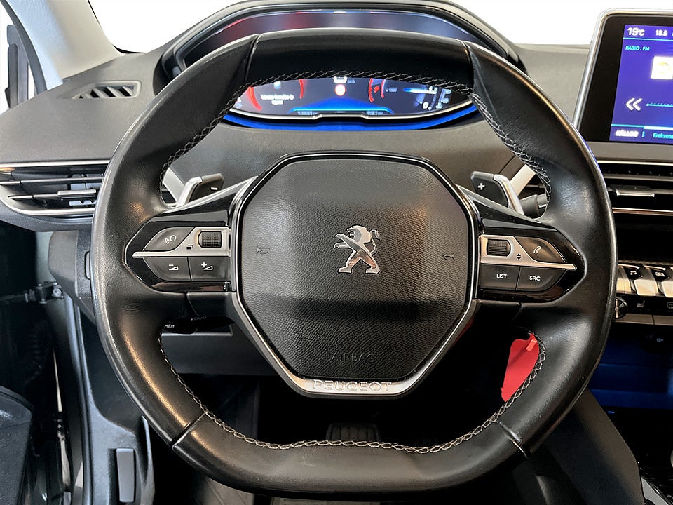 Bild på Peugeot 3008 Active 1.2 PT 130hk Aut BACKSENSORER DRAG