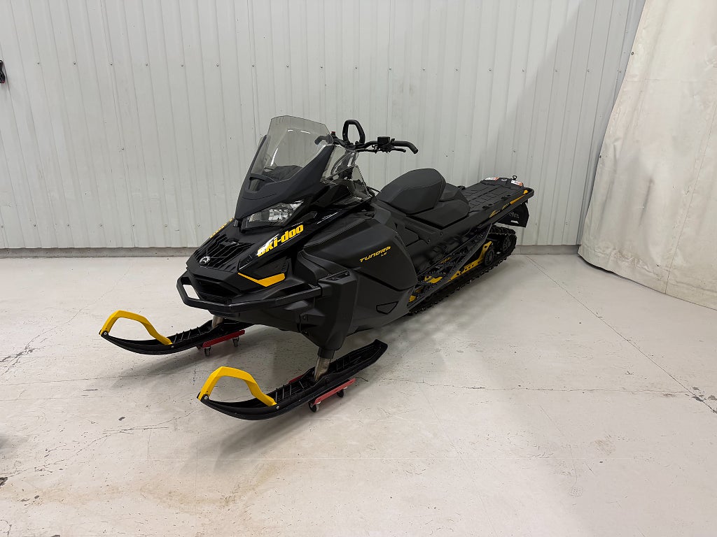 Ski-Doo Tundra LE 600 EFI Momsad 