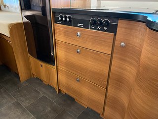 Husbil-halvintegrerad Dethleffs Magic Edition T 30 av 33