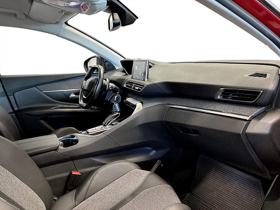 Bild på Peugeot 3008 Allure 1.2 PT 130hk Aut P-SENSORER