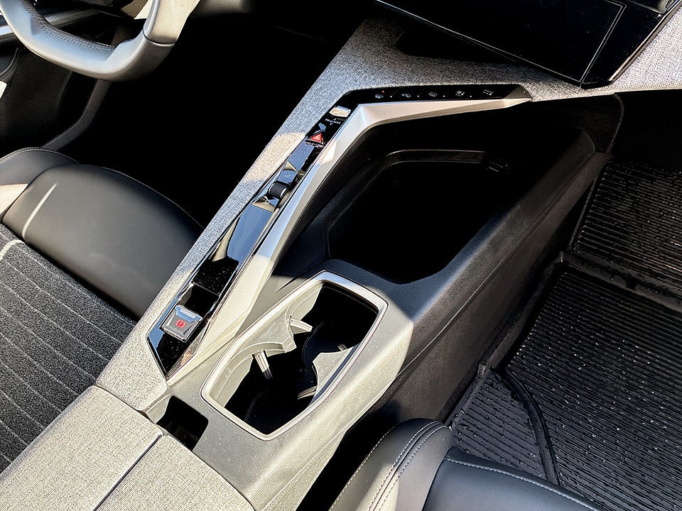 Bild på Peugeot 3008 Allure Hybrid 145hk Aut B-KAMERA CARPLAY