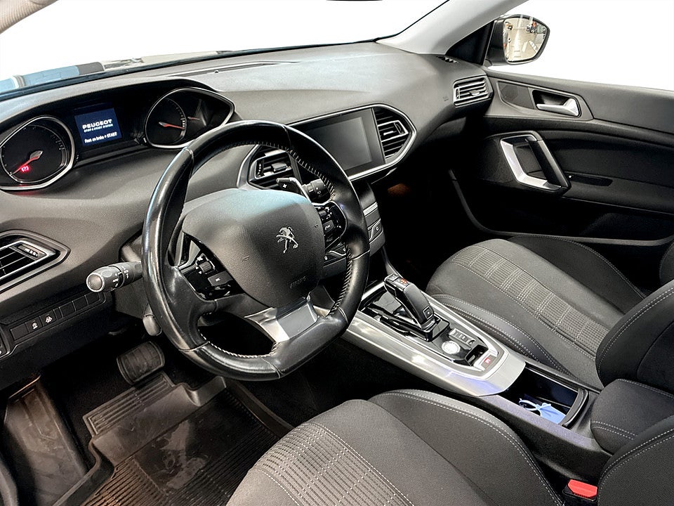 Bild på Peugeot 308 SW Allure 1.2 PT 130hk Aut BACKSENSORER