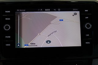 Kombi Volkswagen Passat 16 av 23