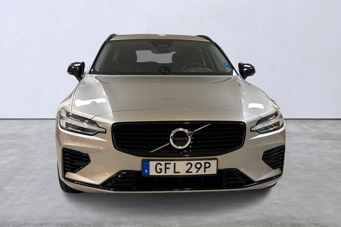 Volvo V60 T6 Plus Dark 2025, bild 7/10