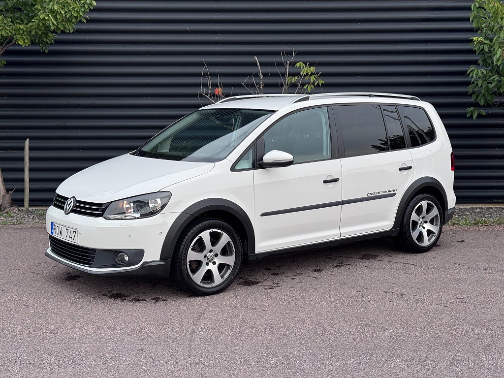 Volkswagen CrossTouran 7-sits 2.0 TDI Ny kamrem B-kam 140hk