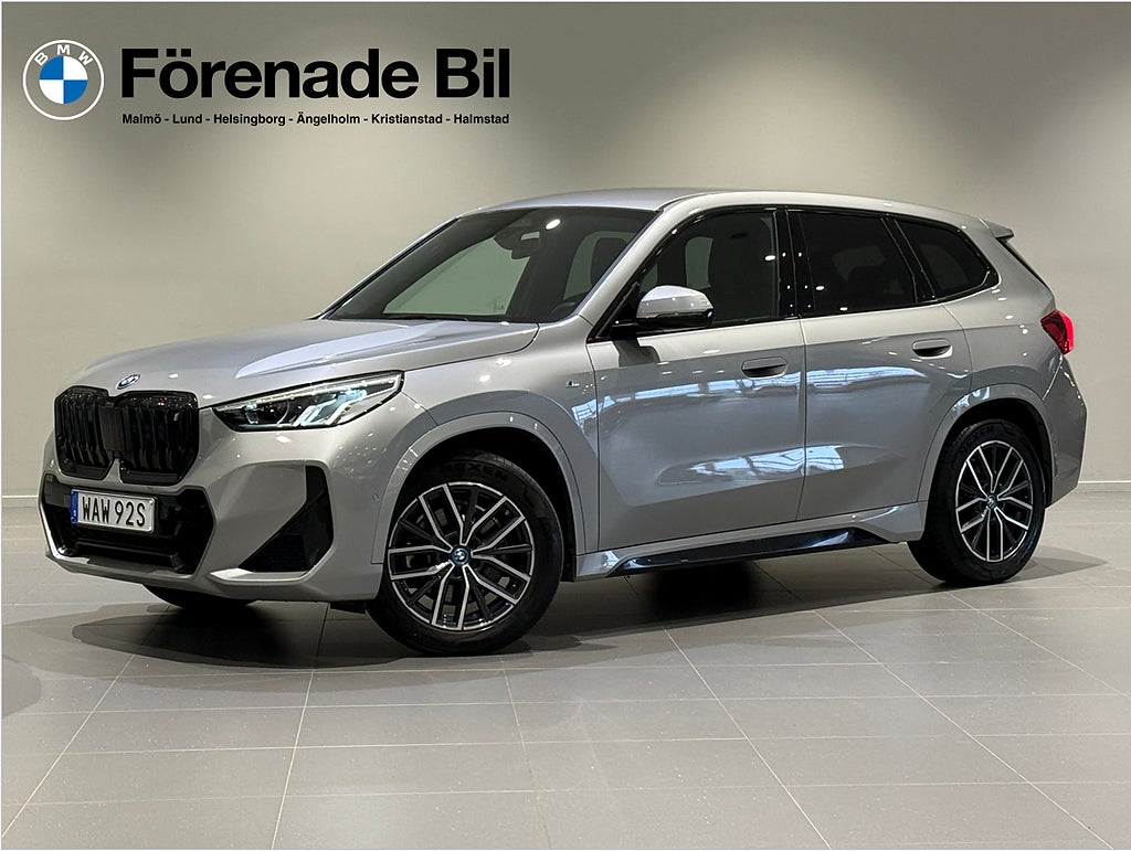 BMW iX1 xDrive30 M Sport Drag AdptFartH ParkAss RattV 18"