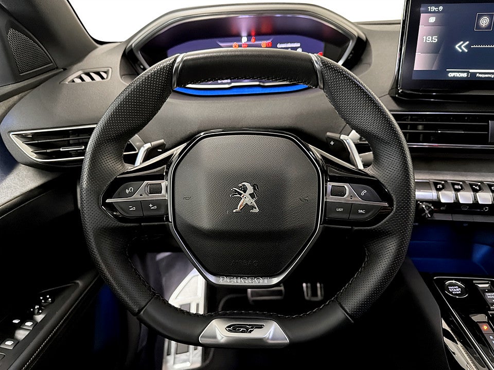 Bild på Peugeot 5008 GT 1.2 PT 130hk Aut 7-SITS B-KAMERA